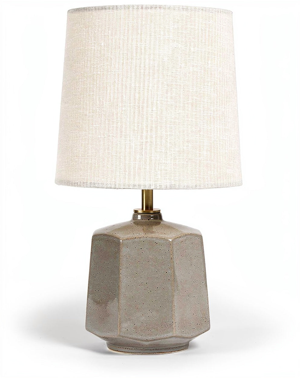**Moderne Tafellamp met Geometrische Basis en Stoffen Lampscherm**